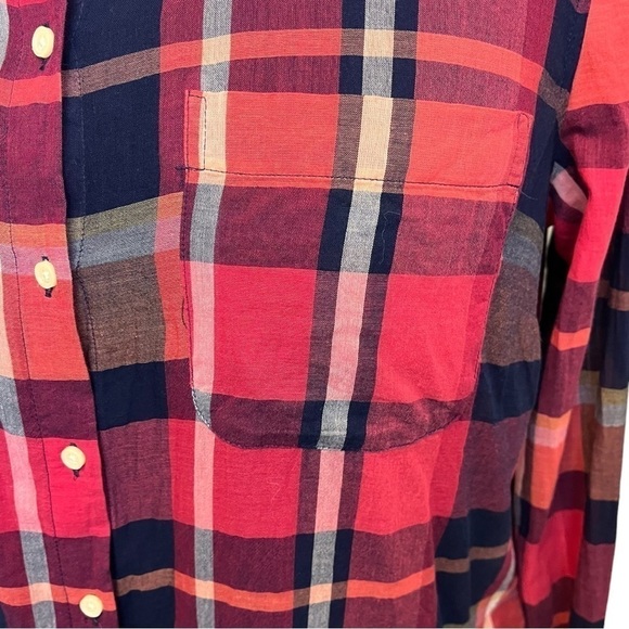 Old Navy Lightweight Cotton Spring/Summer Plaid Long Sleeve Button Up - Picture 3 of 10